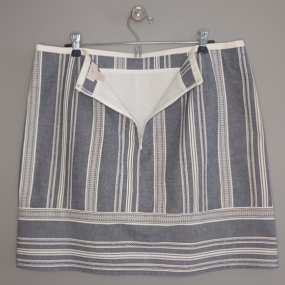Loft, size 12 gray & cream, casual cotton skirt - Picture 2 of 8